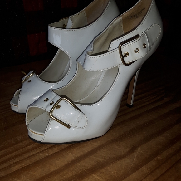 High Heeled Sandals - Picture 4 of 6